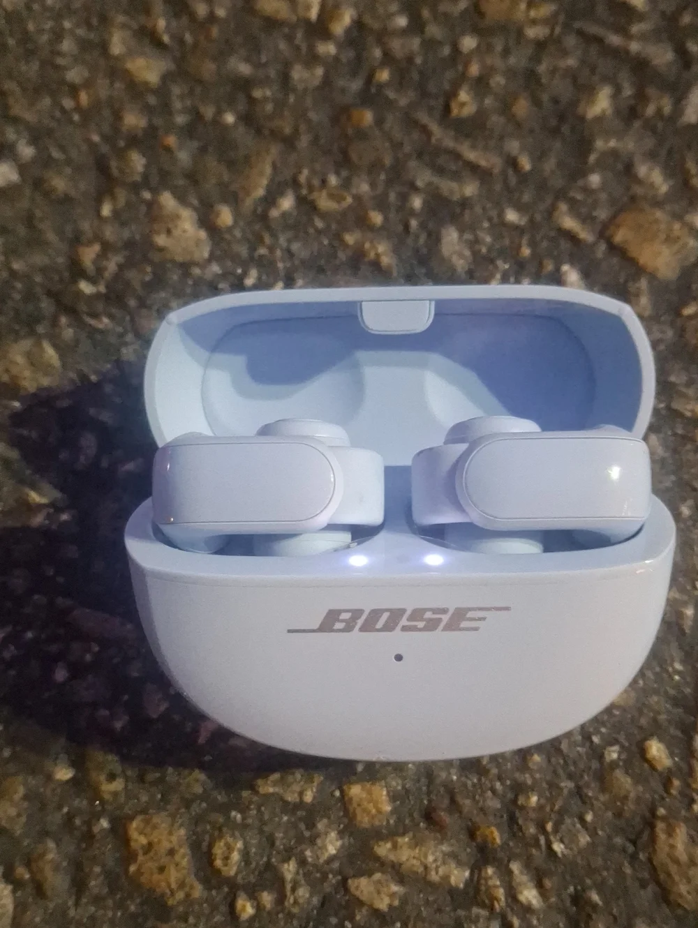 Bose White Wireless True Wireless Earbuds with Charging Case